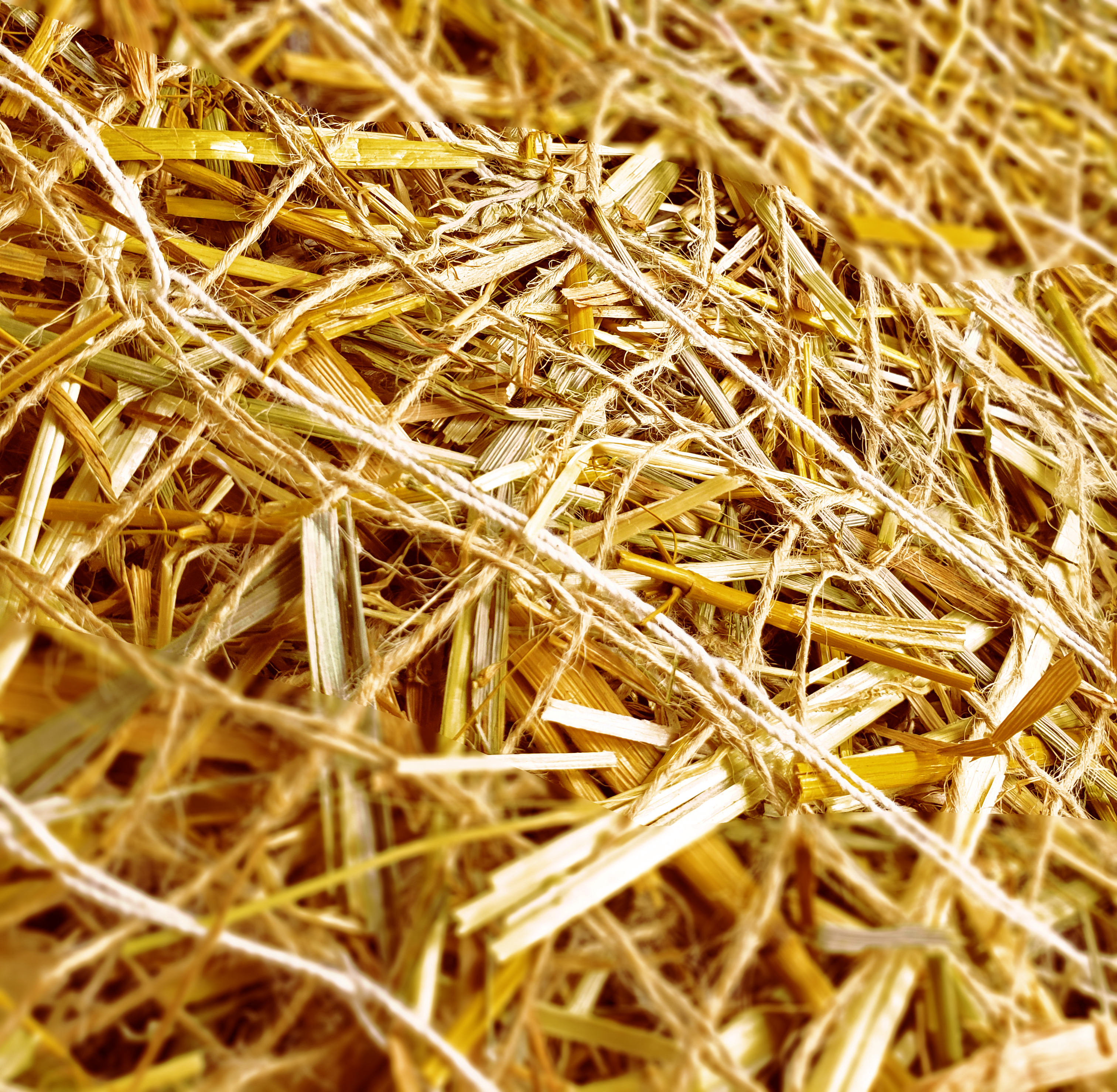 100% agricultural straw and one organic jute net securely sewn together with biodegradable thread